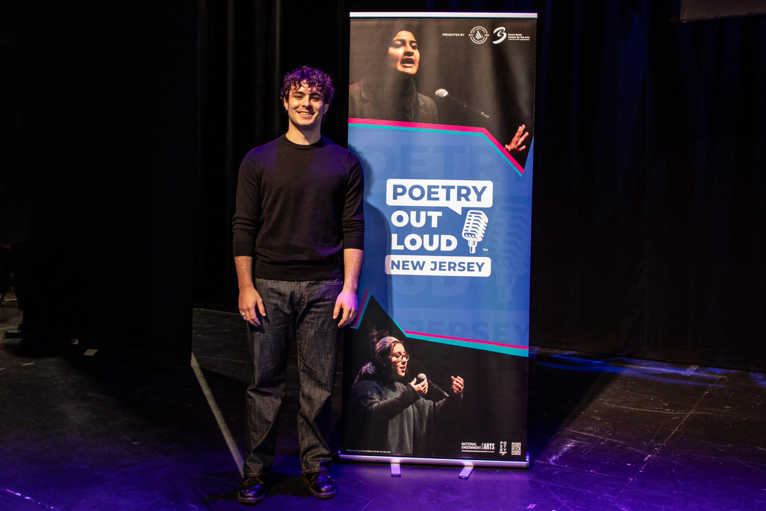 Lucas Wilson, campeón de poesía en voz alta de Nueva Jersey 2024