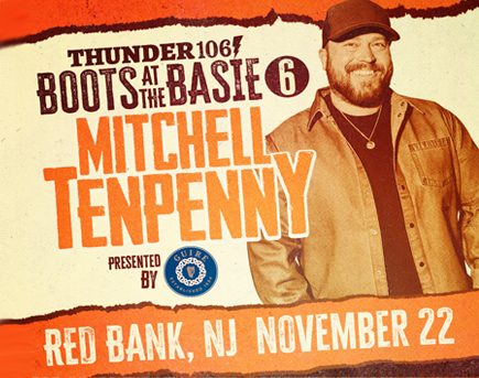 Mitchell Tenpenny - Botas de Thunder 106 en el Basie 6
